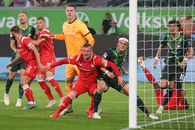 08.08.2026, xgox, Fussball, 2. Bundesliga, VfL Wolfsburg - 1. FC Kaiserslautern v.l. Marlon Ritter (Kaiserslautern, 7) Fabian Reese (Wolfsburg, 11) Zweikampf, Duell, Kampf, tackle (DFL DFB REGULATIONS PROHIBIT ANY USE OF PHOTOGRAPHS as IMAGE SEQUENCES and or QUASI-VIDEO) Wolfsburg *** August 8, 2026, xgox, Soccer, 2. Bundesliga, VfL Wolfsburg vs. FC Kaiserslautern: Marlon Ritter (Kaiserslautern), Fabian Reese (Wolfsburg), 11: Tackle, duel, battle, tackle DFL DFB REGULATIONS PROHIBIT ANY USE OF PHOTOGRAPHS as IMAGE SEQUENCES and or QUASI-VIDEO Wolfsburg