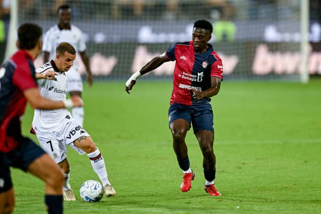 Cagliari s Kingstone in action during the Serie A soccer match between Cagliari Calcio and Nice at the Unipol Domus in Cagliari, Sardinia - Saturday 8th august 2026. - Soccer  Copyright: x Â®xGianlucaxZuddas LaPressex