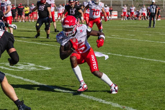 Keyshawn Smith Düsseldorf Panther vs Potsdam Royals Keyshawn Smith Wide Receiver 15 Düsseldorf Panther vs Potsdam Royals im Panther Stadion in Düsseldorf (Deutschland, Nordrhein Westfalen). American Football, 09. Spieltag der Effect Energy GFL Saison 2026. Endstand: 00:49 *** Keyshawn Smith Düsseldorf Panthers vs. Potsdam Royals Keyshawn Smith, wide receiver 15 Düsseldorf Panthers vs. Potsdam Royals at Panther Stadium in Düsseldorf, Germany, North Rhine-Westphalia American football, Week 9 of the 2026 Effect Energy GFL season. Final score: 0–49