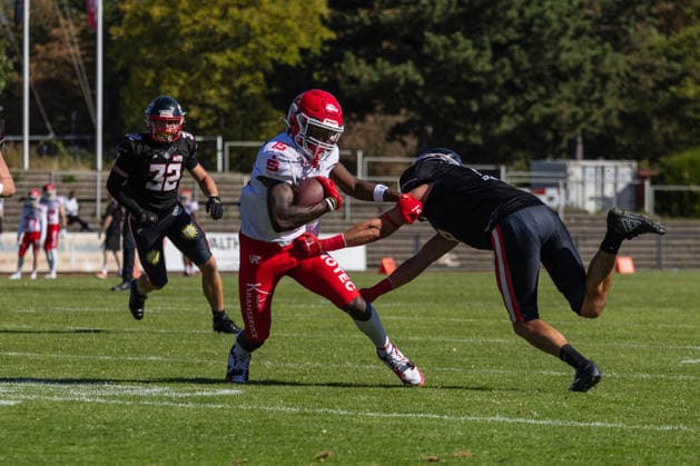 Keyshawn Smith Düsseldorf Panther vs Potsdam Royals Keyshawn Smith Wide Receiver 15 Düsseldorf Panther vs Potsdam Royals im Panther Stadion in Düsseldorf (Deutschland, Nordrhein Westfalen). American Football, 09. Spieltag der Effect Energy GFL Saison 2026. Endstand: 00:49 *** Keyshawn Smith Düsseldorf Panthers vs. Potsdam Royals Keyshawn Smith, wide receiver 15 Düsseldorf Panthers vs. Potsdam Royals at Panther Stadium in Düsseldorf, Germany, North Rhine-Westphalia American football, Week 9 of the 2026 Effect Energy GFL season. Final score: 0–49