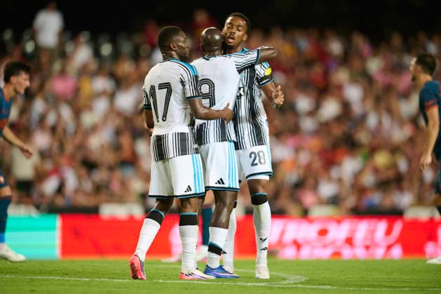 Orange Trophy - Valencia CF and Newcastle VALENCIA, SPAIN - AUGUST 8: Yoane Wissa of Newcastle United celebrates after scoring his team s second goal during the Orange Trophy match between Valencia CF and Newcastle at Mestalla Stadium on August 8, 2026 in Valencia, Spain. (Photo by Francisco Macia Photo Players Images Magara Press) Valencia Mestalla Stadium Spain Copyright: xFranciscoxMaciax