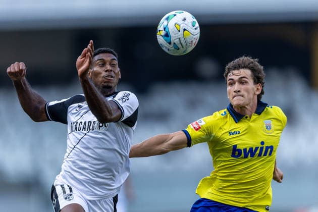 Vitoria SC V FC Arouca - Liga Portugal Betclic Gustavo Silva of Vitoria SC is seen on action during the Vitoria SC versus FC Arouca match for the Liga Portugal Betclic 2026 27 at Estadio Dom Afonso Henriques in Guimaraes, Portugal, on August 08, 2026. Guimaraes Braga Portugal  Copyright: xMiguelxLemosx originalFilename:lemos-vitorias260808_npw3F.jpg