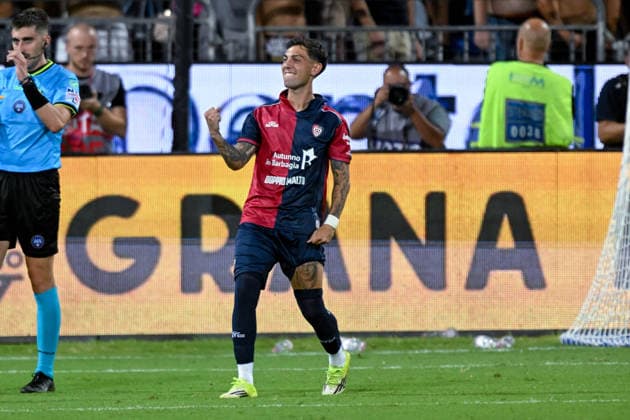 Cagliari s Agustin Albarracin Basil scores the victory goal and celebrates during the Serie A soccer match between Cagliari Calcio and Nice at the Unipol Domus in Cagliari, Sardinia - Saturday 8th august 2026. - Soccer  Copyright: x Â®xGianlucaxZuddas LaPressex
