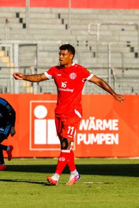 MAINZ, GERMANY - AUGUST 8: Ransford-Yeboah Koenigsdoerffer (Königsdörffer, 1. FSV Mainz 05, 11) during the exhibition game between 1. FSV Mainz 05 vs. FC Paris at Bruchweg Stadium in preparation for the Bundesliga season 2026 27 on August 8, 2026 in Mainz, Germany. Rhineland-Palatinate Germany Copyright: xStephanxHahnex