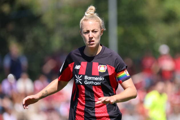 Leverkusen, Deutschland: 08.08.2026 - Saisoneröffnung Testspiel - Bayer Leverkusen Frauen vs. Feyenoord Rotterdam Frauen Im Bild: Carolin Simon (Leverkusen) *** Leverkusen, Germany, August 8, 2026 Season Opener: Friendly Match—Bayer Leverkusen Women vs. Feyenoord Rotterdam Women Pictured: Carolin Simon, Leverkusen Copyright: HMBxMedia MadeleinexFantini