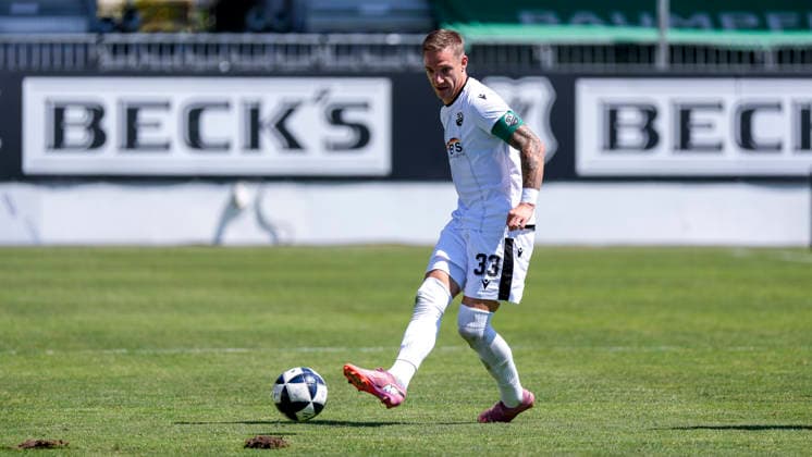 Marco Kehl-Gomez (SVS, 33), am Ball, Freisteller, Ganzkörper, Einzelbild, Einzelfoto, Aktion, Action, 08.08.2026, Sandhausen (Deutschland), Fussball, Regionalliga Südwest, SV Sandhausen - TSV Steinbach Haiger *** Marco Kehl Gomez (SVS), 33, with the ball, isolated figure, full-body shot, single frame, single photo, action, August 8, 2026, Sandhausen, Germany, soccer, Regionalliga Südwest, SV Sandhausen vs. TSV Steinbach Haiger xozx