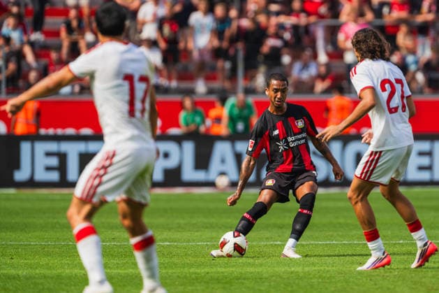 Alfon (FC Sevilla, 17), Arthur (Bayer 04 Leverkusen, 13) spielt einen Pass, Nicolas Guillen (FC Sevillas, 27) Bayer 04 Leverkusen vs. FC Sevilla, Fussball, Saisoneroeffnungspiel, Freundschaftsspiel, Saison 2026 27, 08.08.2026, DFL REGULATIONS PROHIBIT ANY USE OF PHOTOGRAPHS AS IMAGE SEQUENCES AND OR QUASI-VIDEO, Bayer 04 Leverkusen vs. FC Sevilla, Fussball, Saisoneroeffnungsspiel, Freundschaftsspiel, Saison 2026 27, 08.08.2026 Leverkusen *** Alfon (FC Sevilla, 17) and Arthur (Bayer 04 Leverkusen, 13) make a pass; Nicolas Guillen (FC Sevilla, 27) in the match between Bayer 04 Leverkusen and FC Sevilla—soccer, season opener, friendly match, 2026–27 season, August 8, 2026, DFL regulations prohibit any use of photographs as image sequences and or quasi-video, Bayer 04 Leverkusen vs. FC Sevilla, soccer, season opener, friendly match, 2026–27 season, August 8, 2026, Leverkusen Copyright: xEibner-Pressefoto LukasxBaldygax EP_LBA