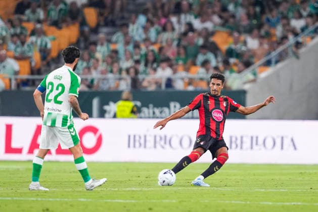 August 8, 2026, Sevilla, Sevilla, Spain: James Hill of AFC Bournemouth in action during the friendly match football match played between Real Betis and AFC Bournemouth at La Cartuja stadium on August 8, 2026, in Sevilla, Spain. Real Betis V AFC Bournemouth - Friendly Match  - ZUMAa181 20260808_zaa_a181_096 Copyright: xJoaquinxCorcherox