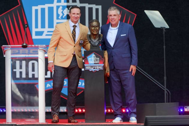 August 8, 2026: Drew Brees, along with former Saints Head Coach Sean Payton, pose for a picture after uncovering his Hall of Fame bust during the NFL, American Football Herren, USA Hall of Fame Enshrinement Ceremony at the Tom Benson Hall of Fame Stadium in Canton, OH. CSM Canton USA - ZUMAc04_ 20260808_zma_c04_233 Copyright: xJonathanxMailhesx