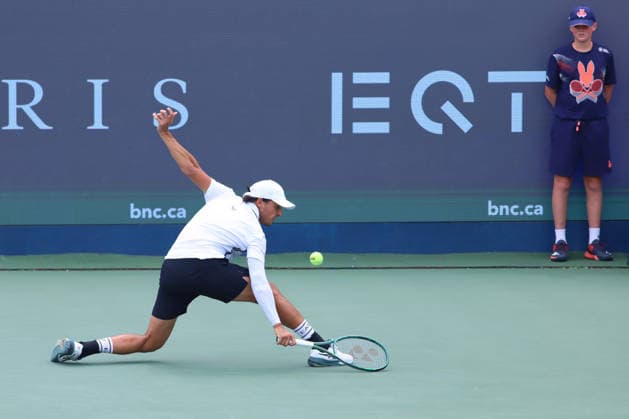 ATP, Tennis Herren Masters 1000 National Bank Open Montreal 2026 - Round of 16 - Day 8 Luciano Darderi of Italy lunges to play a forehand during the Men™s round of 16 match against Nuno Borges of Portugal on day 8 of the ATP Masters 1000 National Bank Open at IGA Stadium. on August 8, 2026, in Montreal, Canada. (Photo by Horacio Zamora Eyepix Group) Copyright: xHoracioxZamorax xEyepixxGroupx HZ_08082026_194920
