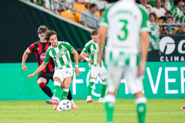 August 8, 2026, Sevilla, Sevilla, Spain: Rodrigo Riquelme of Real Betis in action during the friendly match football match played between Real Betis and AFC Bournemouth at La Cartuja stadium on August 8, 2026, in Sevilla, Spain. Real Betis V AFC Bournemouth - Friendly Match  - ZUMAa181 20260808_zaa_a181_106 Copyright: xJoaquinxCorcherox