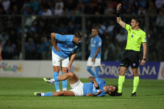 SSC Napoli v Celta Vigo - Pre-Season Friendly Luca Marinucci of Napoli during a preseason friendly soccer match between SSC Napoli and Celta Vigo at Stadio Patini in Castel di Sangro, Italy, on August 8, 2025. Castel di Sangro Italy  Copyright: xCiroxDexLucax originalFilename:deluca-sscnapol260808_npzym.jpg