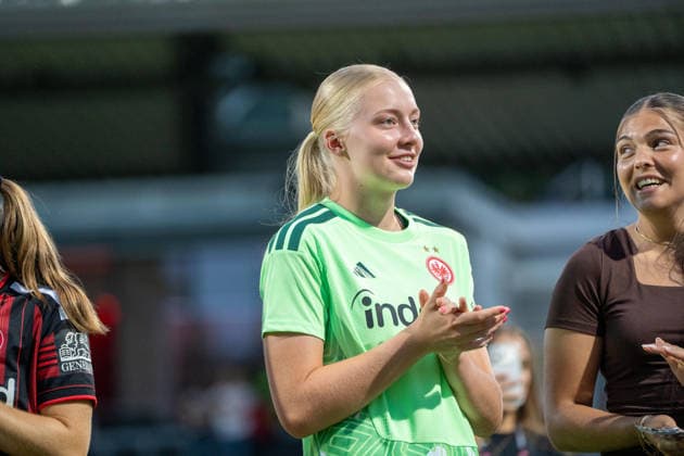 08.08.2026, xhfmx, Fussball UEFA WCLQ, Eintracht Frankfurt - Malmö FF v.l. Die Eintracht Frauen feiern den Heimsieg gegen Malmö. Janne Krumme (Eintracht Frankfurt, 21). Sophia Winkler (Eintracht Frankfurt, 1) (DFL DFB REGULATIONS PROHIBIT ANY USE OF PHOTOGRAPHS as IMAGE SEQUENCES and or QUASI-VIDEO) Frankfurt *** August 8, 2026, xhfmx, Soccer UEFA WCLQ, Eintracht Frankfurt vs. Malmö FF: The Eintracht women celebrate their home victory against Malmö. Janne Krumme, Eintracht Frankfurt, 21; Sophia Winkler, Eintracht Frankfurt, 1. DFL and DFB regulations prohibit any use of photographs as image sequences and or quasi-video. Frankfurt