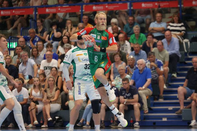 08.08.2026, xtgx, Handball Turnier, SC Magdeburg - SC DHfK Leipzig emspor, v.l. Matthias Musche (Magdeburg, 6) wirft Tor, Torschuetze, erzielt Tor, Treffer, scores the goal Lößnitz *** August 8, 2026, xtgx, Handball Tournament, SC Magdeburg vs. SC DHfK Leipzig emspor, from left: Matthias Musche (Magdeburg), 6 takes a shot, goal scorer, scores a goal, Lößnitz