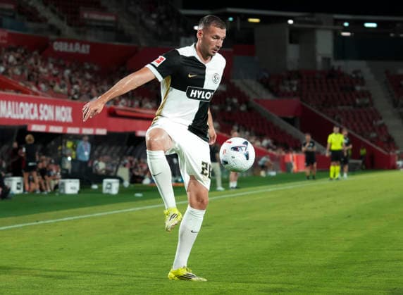 ESP: RCD Mallorca vs Elversberg Pre Season match 2026 2027 Luca Sirch of Elversberg during Pre Season match between RCD Mallorca and Elversberg played at Estadio de Son Moix, on August 08, 2026 Palma de Mallorca, Spain. Palma de Mallorca Spain Football *** ESP RCD Mallorca vs. Elversberg, 2026–2027 Preseason Match: Luca Sirch of Elversberg during the preseason match between RCD Mallorca and Elversberg, played at Estadio de Son Moix on August 8, 2026, in Palma de Mallorca, Spain. Palma de Mallorca, Spain. Soccer Copyright: xNandoxTorresx