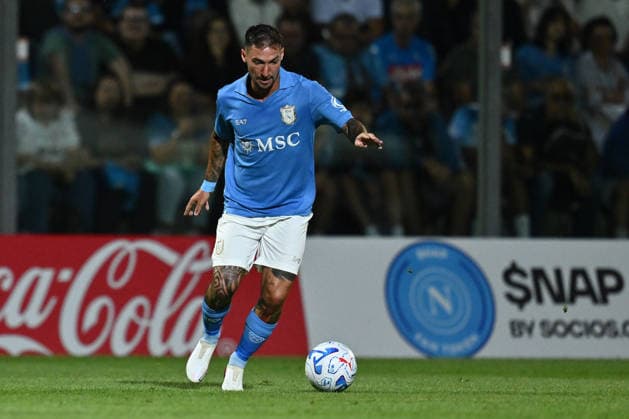 IPA87332413 - Matteo Politano of S.S.C. Napoli is in action during a preseason friendly match between S.S.C. Napoli and Real Club Celta de Vigo at the Teofilo Patini Stadium on August 8, 2026, in Castel di Sangro, Italy.  Copyright: xDomenicoxCippitelli IPAxSportx xx 87332413
