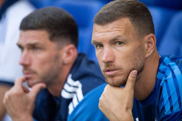 v.l. Robin GOSENS (GE), Edin DZEKO (GE) Fussball Freundschaftsspiel FC Schalke 04 - Atalanta Bergamo 0-3 am 08.08.2026 in der Veltins-Arena Gelsenkirchen Deutschland. DFL regulations prohibit any use of photographs as image sequences and or quasi-video Â *** From left: Robin GOSENS (GE), Edin DZEKO (GE) – Soccer friendly match: FC Schalke 04 vs. Atalanta Bergamo, 0–3, on August 8, 2026, at the Veltins Arena in Gelsenkirchen, Germany. DFL regulations prohibit any use of photographs as image sequences and or quasi-video. Â