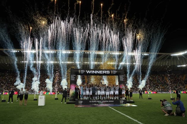 IPA87332633 - Udinese fans celebrate during the FVG Cup match between Udinese Calcio and Nottingham Forest Football Club at the Bluenergy Stadium in Udine, Italy, on August 8, 2026.  Copyright: xMattiaxRadoni IPAxSportx xx 87332633