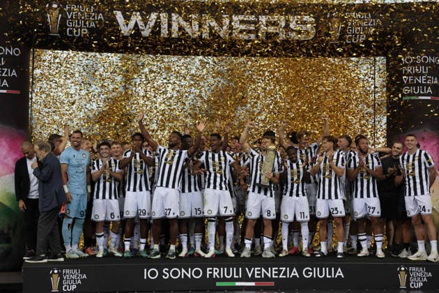 IPA87332638 - Udinese fans celebrate during the FVG Cup match between Udinese Calcio and Nottingham Forest Football Club at the Bluenergy Stadium in Udine, Italy, on August 8, 2026.  Copyright: xMattiaxRadoni IPAxSportx xx 87332638