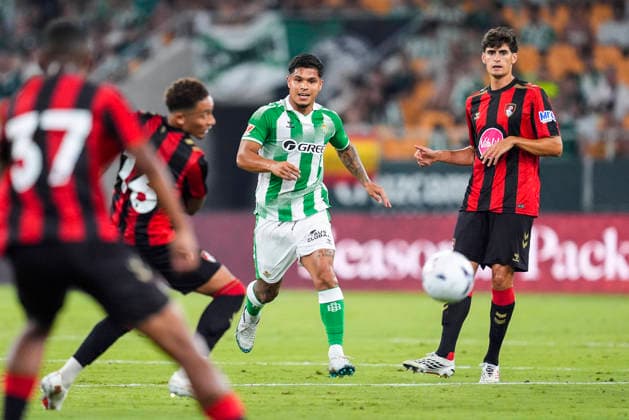 August 8, 2026, Sevilla, Sevilla, Spain: Cucho Hernandez of Real Betis in action during the friendly match football match played between Real Betis and AFC Bournemouth at La Cartuja stadium on August 8, 2026, in Sevilla, Spain. Sevilla Spain - ZUMAa181 20260808_zaa_a181_101 Copyright: xJoaquinxCorcherox