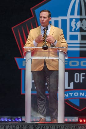 NFL, American Football Herren, USA 2026: NFL Hall Of Fame Enshrinement Ceremony AUG 08 August 8, 2026: Drew Brees gives his Hall of Fame speech during the NFL Hall of Fame Enshrinement Ceremony at the Tom Benson Hall of Fame Stadium in Canton, OH. Jonathan Mailhes CSM (Credit Image: Â Jonathan Mailhes Cal Media) Canton Oh USA EDITORIAL USE ONLY Copyright: xx ZUMA-20260808_zma_c04_271.jpg JonathanxMailhesx csmphotothree509768