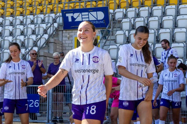 2. Frauen-Bundesliga: FC Carl Zeiss Jena vs. SGS Essen; Jena; 08.08.2026 Anna Maria Wirnsberger ( 18; SGS Essen) 2. Frauen-Bundesliga: FC Carl Zeiss Jena vs. SGS Essen; ad hoc arena im Ernst-Abbe-Sportfeld; 08.08.2026 *** Women s Bundesliga 2: FC Carl Zeiss Jena vs. SGS Essen, Jena, August 8, 2026, Anna Maria Wirnsberger, 18, SGS Essen, Women s Bundesliga 2: FC Carl Zeiss Jena vs. SGS Essen, ad hoc arena at Ernst Abbe Sportfeld, August 8, 2026 Copyright: xBEAUTIFULxSPORTS Duehringx