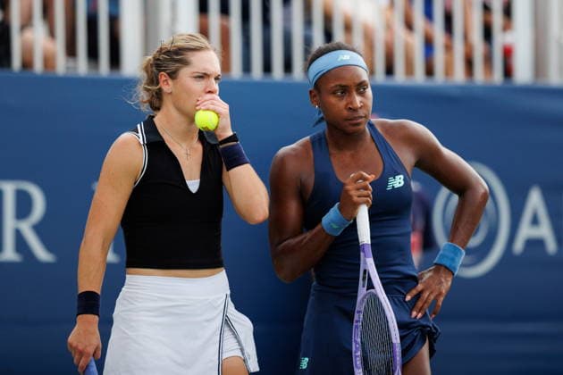 August 8, 2026, Toronto, On, Canada: Caty McNally of the United States, left, talks with her teammate Coco Gauff of the United States during their doubles match against Katerina Siniakova of Czechia and Shuai Zhang of China during National Bank Open tennis action in Toronto, on Saturday, Aug. 8, 2026. Canada News - August 8, 2026  - ZUMAc35_ 20260808_zaf_c35_083 Copyright: xKeitoxNewmanx