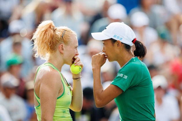 August 8, 2026, Toronto, On, Canada: Katerina Siniakova of Czechia, left, and Shuai Zhang of China talk during their doubles match against Coco Gauff and Caty McNally of the United States during National Bank Open tennis action in Toronto, on Saturday, Aug. 8, 2026. Canada News - August 8, 2026  - ZUMAc35_ 20260808_zaf_c35_085 Copyright: xKeitoxNewmanx