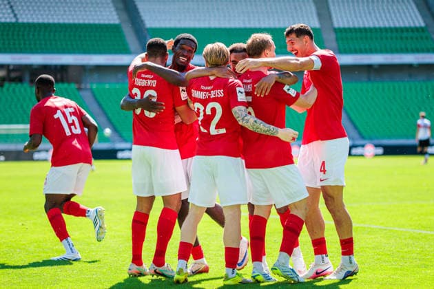 Die Mannschaft von TSV Havelse 1912 jubelt ueber das Tor zum 2:1 durch Jesse Tugbenyo (TSV Havelse 1912, 33) GER, TSV Havelse 1912 vs. VfB Stuttgart II, Fussball, 3. Liga, 1. Spieltag, Spielzeit 2026 2027, 08.08.2026 DFL Regulations prohibit any use of photographers as image sequences and or quasi-video. GER, TSV Havelse 1912 vs. VfB Stuttgart II, Fussball, 3. Liga, 1. Spieltag, Spielzeit 2026 2027, 08.08.2026 Hannover *** The TSV Havelse 1912 team celebrates Jesse Tugbenyo s goal to make it 2–1. TSV Havelse 1912, 33 GER, TSV Havelse 1912 vs. VfB Stuttgart II, soccer, 3. Liga, Matchday 1, 2026–2027 season, August 8, 2026. DFL regulations prohibit any use of photographs as image sequences and or quasi-video. GER, TSV Havelse 1912 vs. VfB Stuttgart II, soccer, 3. Liga, Matchday 1, 2026–2027 season, August 8, 2026, Hanover Copyright: xEibner-Pressefoto JanxRollingerx EP_JSK