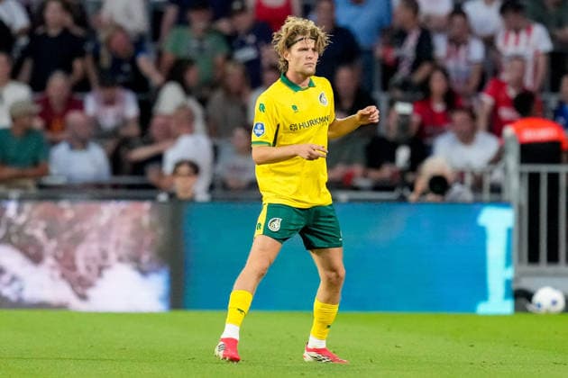 Jasper Dahlhaus (Fortuna Sittard) looks on during the Eredivisie 2026 27 match between PSV and Fortuna Sittard at Philips Stadion on August 8, 2026 in Eindhoven, Netherlands. (Photo by Alex Gottschalk DeFodi Images) - *** Jasper Dahlhaus of Fortuna Sittard watches the 2026–27 Eredivisie match between PSV and Fortuna Sittard at Philips Stadion on August 8, 2026, in Eindhoven, Netherlands. Photo by Alex Gottschalk, DeFodi Images