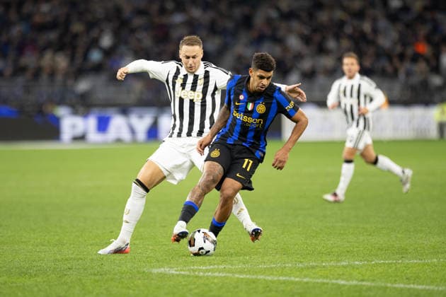 SOCCER JUVENTUS INTER, Inters Luis Henrique 11 dribbling during the soccer exhibition match between Juventus and Inter Milan at Optus Stadium in Perth, Saturday, August, 8, 2026. ( NO ARCHIVING PERTH WESTERN AUSTRALIA AUSTRALIA  Copyright: xINGOxBURKHARDTx 20260809196091589418