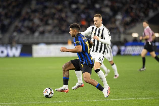 SOCCER JUVENTUS INTER, Inters Luis Henrique 11 runs with ball during the soccer exhibition match between Juventus and Inter Milan at Optus Stadium in Perth, Saturday, August, 8, 2026. ( NO ARCHIVING PERTH WESTERN AUSTRALIA AUSTRALIA  Copyright: xINGOxBURKHARDTx 20260809173505735954