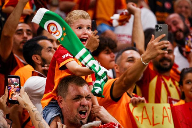 Galatasaray vs Villarreal CF friendly match Young Galatasaray Fans shout from the stand. Galatasaray and Villarreal CF faced each other during friendly match. The match took place Ali Sami Yen Rams Park Stadium on August 8th, 2026. Istanbul Istanbul Turkey Copyright: xBurakxBasturkx