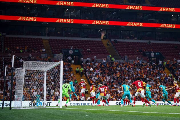 Galatasaray vs Villarreal CF friendly match Lucas Torreira of Galatasaray heads the ball during the match. Galatasaray and Villarreal CF faced each other during friendly match. The match took place Ali Sami Yen Rams Park Stadium on August 8th, 2026. Istanbul Istanbul Turkey Copyright: xBurakxBasturkx