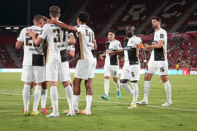 ESP: RCD Mallorca vs Elversberg Pre Season match 2026 2027 Maximilian Rohr of Elversberg celebrates his goal with his teammates during Pre Season match between RCD Mallorca and Elversberg played at Estadio de Son Moix, on August 08, 2026 Palma de Mallorca, Spain. Palma de Mallorca Spain Football *** ESP RCD Mallorca vs. Elversberg, 2026–2027 Preseason Match: Maximilian Rohr of Elversberg celebrates his goal with his teammates during the preseason match between RCD Mallorca and Elversberg played at Estadio de Son Moix, on August 8, 2026, in Palma de Mallorca, Spain. Palma de Mallorca, Spain. Soccer Copyright: xNandoxTorresx