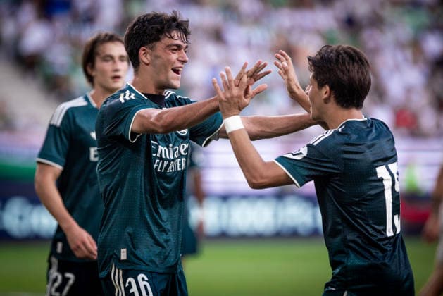 Fußball, Testspiel, Ferencvaros Budapest -Real Madrid FERENCVAROS - REAL MADRID Mario Rivas of Real celebrate a goal with Arda Guler during the FIFA friendly football match between Ferencvaros and Ream Madrid CF at the Ferencvaros stadium (Groupama arena). Budapest, Hungary, August 08, 2026. Photo by Branislav Racko Copyright: xx 080A8985