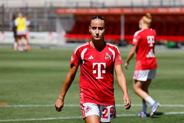 Fußballspielerin Vanessa Leimenstoll (Sturm) beim Testspiel zwischen der 1. Frauen-Mannschaft des 1. FC Köln und dem FC Twente Enschede (NED) im Franz-Kremer-Stadion. (Endstand 5:1) Köln, 08.08.2026 NRW Deutschland *** Soccer player Vanessa Leimenstoll Sturm during the friendly match between 1. FC Köln s women s first team and FC Twente Enschede (NED) at Franz Kremer Stadium. Final score: 5–1 for Köln, August 8, 2026, North Rhine-Westphalia, Germany Copyright: xChristophxHardtx