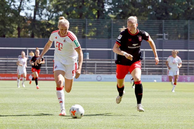 Die Fußballspielerinnen Pauline Bremer (Sturm) und Fenna Meijer (Abwehr) beim Testspiel zwischen der 1. Frauen-Mannschaft des 1. FC Köln und dem FC Twente Enschede (NED) im Franz-Kremer-Stadion. (Endstand 5:1) Köln, 08.08.2026 NRW Deutschland *** Soccer players Pauline Bremer (forward) and Fenna Meijer (defender) during the friendly match between 1. FC Köln’s women’s first team and FC Twente Enschede (NED) at Franz Kremer Stadium. Final score: 5–1 for Köln, August 8, 2026, North Rhine-Westphalia, Germany Copyright: xChristophxHardtx