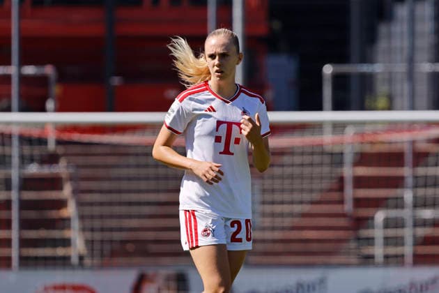 Fußballspielerin Carolin Elsen (Mittelfeld) beim Testspiel zwischen der 1. Frauen-Mannschaft des 1. FC Köln und dem FC Twente Enschede (NED) im Franz-Kremer-Stadion. (Endstand 5:1) Köln, 08.08.2026 NRW Deutschland *** Soccer player Carolin Elsen in midfield during the friendly match between 1. FC Köln s women s first team and FC Twente Enschede (NED) at Franz Kremer Stadium. Final score: 5–1 for Köln, August 8, 2026, North Rhine-Westphalia, Germany Copyright: xChristophxHardtx