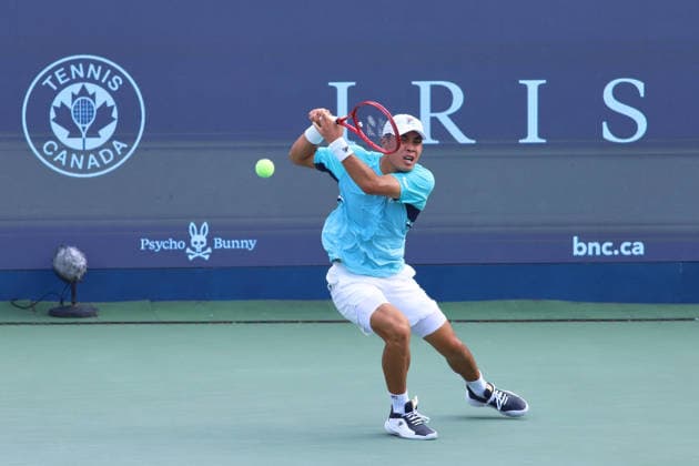 ATP, Tennis Herren Masters 1000 National Bank Open Montreal 2026 - Round of 16 - Day 8 Brandon Nakashima of United States plays a backhand during the Men™s round of 16 match against Arthur Rinderknech of France on day 8 of the ATP Masters 1000 National Bank Open at IGA Stadium. on August 8, 2026, in Montreal, Canada. (Photo by Horacio Zamora Eyepix Group) Copyright: xHoracioxZamorax xEyepixxGroupx HZ_08082026_195085
