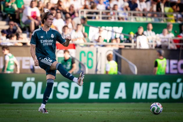 Fußball, Testspiel, Ferencvaros Budapest -Real Madrid FERENCVAROS - REAL MADRID Alvaro Fernandez Carreras of Real during the FIFA friendly football match between Ferencvaros and Ream Madrid CF at the Ferencvaros stadium (Groupama arena). Budapest, Hungary, August 08, 2026. Photo by Branislav Racko Copyright: xx 080A8029