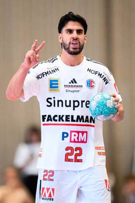 Altensteig: SCup - 26 27 - HC Erlangen - TVB Stuttgart Eloy Morante Maldonado (HC Erlangen) Altensteig Eichwaldhalle Baden-Württemberg Deutschland *** Altensteig SCup 26 27 HC Erlangen TVB Stuttgart Eloy Morante Maldonado HC Erlangen Altensteig Eichwaldhalle Baden-Württemberg Germany