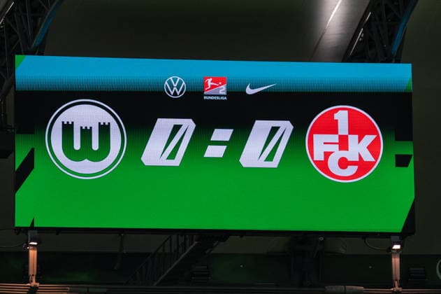 Deutschland: Fussball 2. Bundesliga, 1. Spieltag 2026 2027, VfL Wolfsburg - 1. FC Kaiserslautern am 08.08.2026 in Wolfsburg (Volkswagen-Arena): Anzeigetafel, Stadionanzeige, Spielstand, Resultat, Ergebnis Wolfsburg Volkswagen Arena Deutschland *** German Soccer 2. Bundesliga, Matchday 1, 2026–2027, VfL Wolfsburg vs. 1. FC Kaiserslautern on August 8, 2026, at the Wolfsburg Volkswagen Arena: Scoreboard, stadium display, score, result, Wolfsburg Volkswagen Arena, Germany Copyright: xSvenxHeidmannx