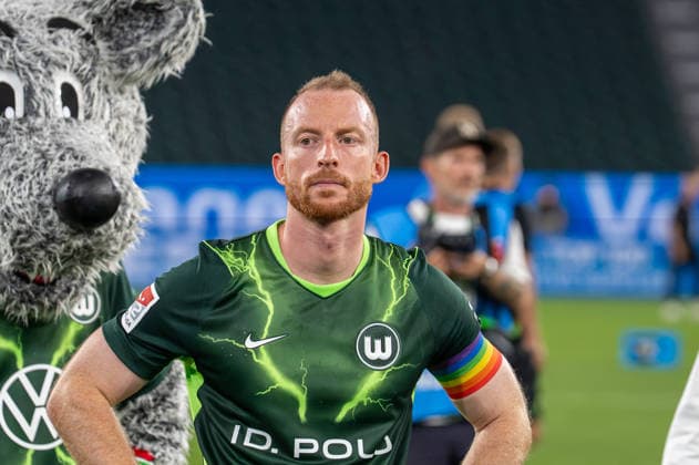 Deutschland: Fussball 2. Bundesliga, 1. Spieltag 2026 2027, VfL Wolfsburg - 1. FC Kaiserslautern am 08.08.2026 in Wolfsburg (Volkswagen-Arena): Maximilian Arnold (VfL Wolfsburg, 27) nach dem Spiel. Wolfsburg Volkswagen Arena Deutschland *** German Soccer 2. Bundesliga, Matchday 1, 2026–2027, VfL Wolfsburg vs. 1. FC Kaiserslautern on August 8, 2026, at the Volkswagen Arena in Wolfsburg; Maximilian Arnold of VfL Wolfsburg, age 27, after the game at the Volkswagen Arena in Wolfsburg, Germany Copyright: xSvenxHeidmannx