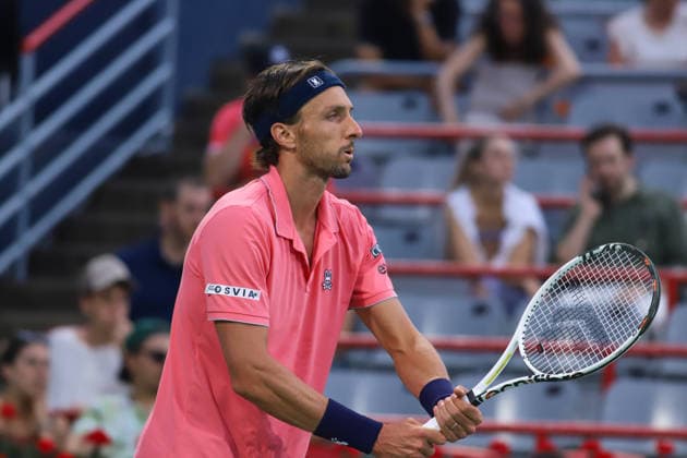 ATP, Tennis Herren Masters 1000 National Bank Open Montreal 2026 - Round of 16 - Day 8 Arthur Rinderknech of France plays a backhand during the Men™s round of 16 match against Brandon Nakashima of United States on day 8 of the ATP Masters 1000 National Bank Open at IGA Stadium. on August 8, 2026, in Montreal, Canada. (Photo by Horacio Zamora Eyepix Group) Copyright: xHoracioxZamorax xEyepixxGroupx HZ_08082026_195101