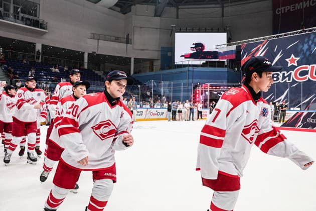 RUSSIA, MYTISHCHI - AUGUST 8, 2026: Gold medal winners, Spartak Moscow U12, during the victory ceremony after the 2026 Ovi Cup final Ice hockey, Eishockey match in Mytishchi, northeast of Moscow. Ovi Cup is an annual youth ice hockey tournament named after three-time world champion Alexander Ovechkin and first held in 2018. Sofya Sandurskaya TASS  95915517