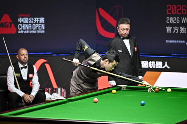 TAIYUAN, CHINA - AUGUST 08: Liu Hongyu of China plays a shot in the Round 1 match against Barry Hawkins of England on day 1 of the 2026 China Open (officially the 2026 Satuo China Open) at the Riverside Sports Centre on August 8, 2026 in Taiyuan, Shanxi Province of China.  Copyright: xChinaxNewsxServicex 111658928997