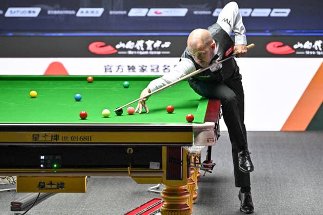 Sport Bilder des Tages #2 TAIYUAN, CHINA - AUGUST 08: Barry Hawkins of England plays a shot in the Round 1 match against Liu Hongyu of China on day 1 of the 2026 China Open (officially the 2026 Satuo China Open) at the Riverside Sports Centre on August 8, 2026 in Taiyuan, Shanxi Province of China.  Copyright: xChinaxNewsxServicex 111658929158