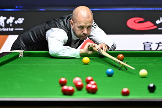 TAIYUAN, CHINA - AUGUST 08: Barry Hawkins of England plays a shot in the Round 1 match against Liu Hongyu of China on day 1 of the 2026 China Open (officially the 2026 Satuo China Open) at the Riverside Sports Centre on August 8, 2026 in Taiyuan, Shanxi Province of China.  Copyright: xChinaxNewsxServicex 111658929205