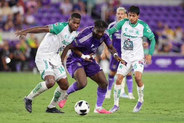 August 8, 2026, Orlando, Florida, USA: Orlando City SC forward DARYL DIKE (9) battles for the ball during a match against Leon. Orlando City SC hosted Leon in a Leagues Cup march at Inter.Co Stadium in Orlando, FL. Soccer 2026: Leon 2:1 Orlando City SC  - ZUMAm299 20260808_znp_m299_020 Copyright: xTaylorxMcFeex